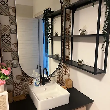 Casa De La Mare アパート ナボダリ